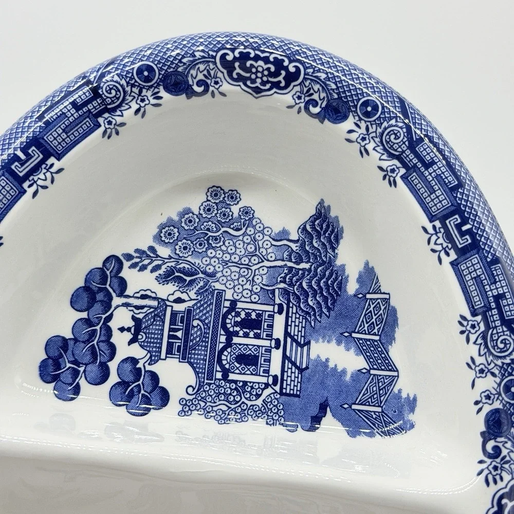Vtg Churchill of England Blue Willow Divided‎ Oval Vegetable Serving Dish Bowl